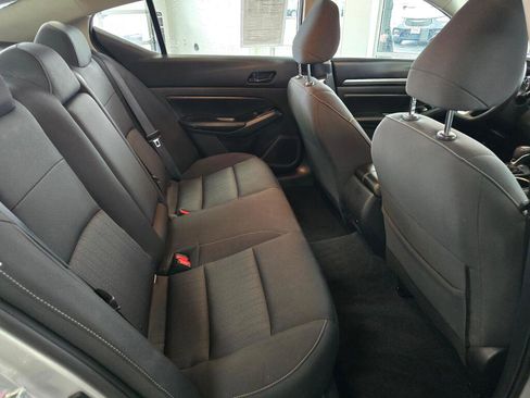 Used 2023 Nissan Altima 2.5 SV FWD image 41