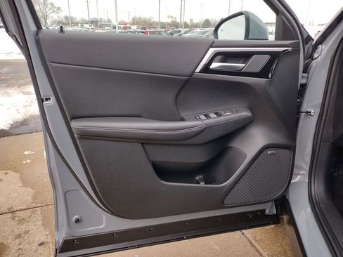 New 2026 Mitsubishi Outlander SE image 28