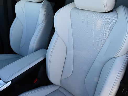 New 2026 BMW X1 xDrive28i w/ Technology Package image 9