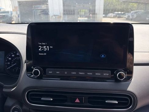 Used 2023 Hyundai Kona SEL w/ Convenience Package FWD image 8
