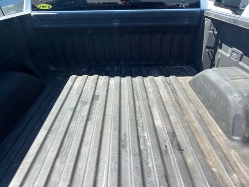 Used 2020 Chevrolet Silverado 1500 Custom w/ Custom Value Package AWD/4WD image 9