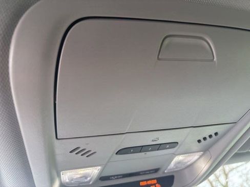 Used 2024 Chevrolet Blazer LT w/ Convenience Package image 29