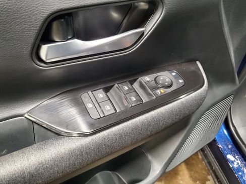 New 2026 Nissan Kicks SV image 19