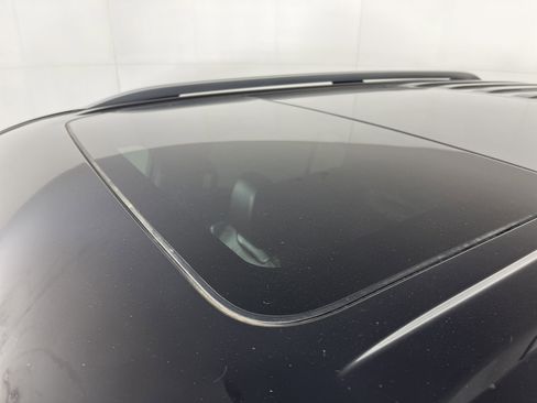 Used 2024 Ford Explorer Platinum w/ Technology Package image 6