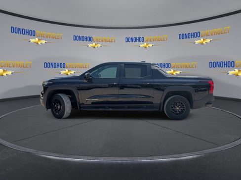 Used 2024 Chevrolet Silverado EV W/T AWD/4WD image 8
