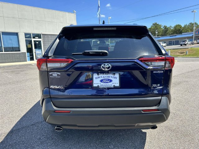 Used 2025 Toyota RAV4 XLE FWD image 34