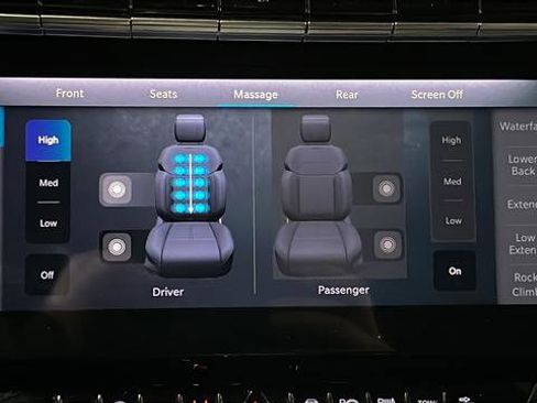 Used 2023 Jeep Grand Wagoneer Series II image 29