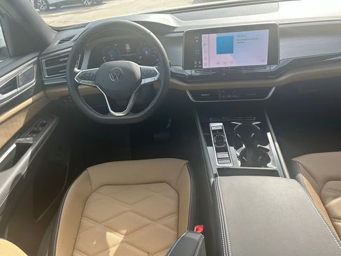 New 2026 Volkswagen Atlas Cross Sport SE image 9