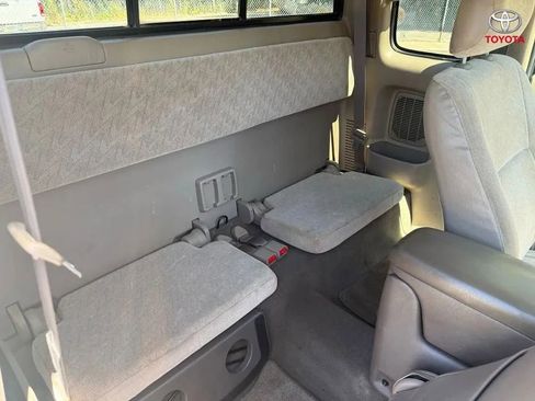 Used 2004 Toyota Tacoma PreRunner image 15