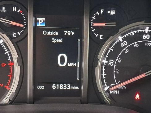 Used 2021 Toyota 4Runner Venture w/ Moonroof Package AWD/4WD image 24