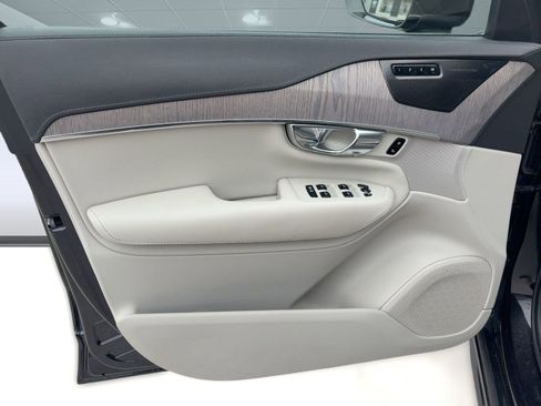 Certified 2021 Volvo XC90 T6 Inscription w/ Protection Package Premier image 21