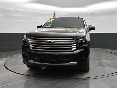 Used 2023 Chevrolet Tahoe High Country image 3