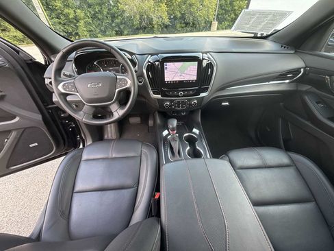 Used 2023 Chevrolet Traverse RS AWD/4WD image 21