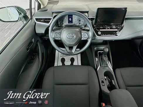 Used 2025 Toyota Corolla LE image 18