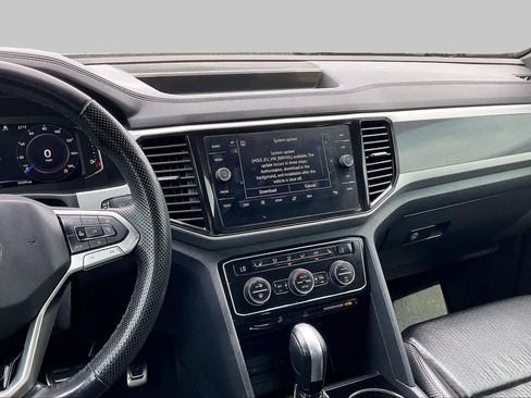 Used 2022 Volkswagen Atlas Cross Sport SEL R-Line w/ Cross Sport MDO Package AWD/4WD image 7