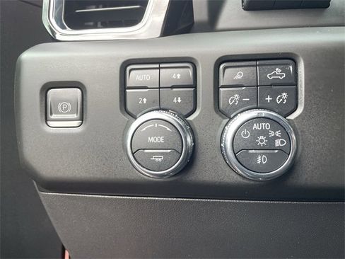 Used 2023 GMC Sierra 1500 Denali w/ Denali Reserve Package image 18