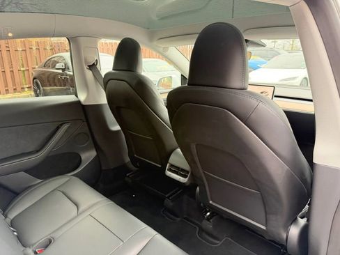 Used 2023 Tesla Model Y AWD image 21