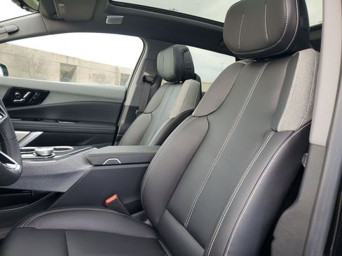 New 2026 Cadillac Optiq Sport 1 image 19