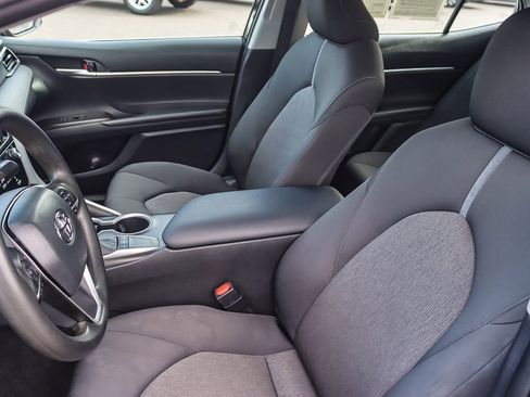 Used 2023 Toyota Camry LE image 34