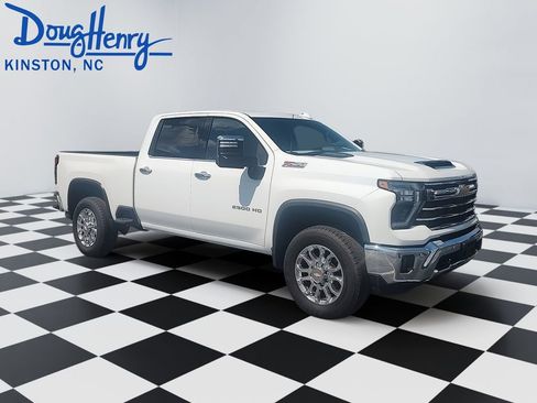 Used 2024 Chevrolet Silverado 2500 LTZ w/ LTZ Plus Package AWD/4WD image 7