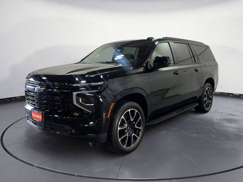 New 2026 Chevrolet Suburban RST w/ Advanced Technology Package AWD/4WD image 1