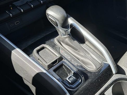 Used 2023 Chevrolet Colorado LT RWD image 29