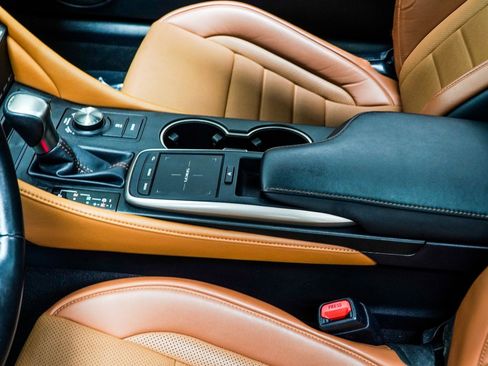 Used 2019 Lexus RC 300 image 16