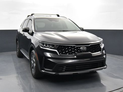 Used 2021 Kia Sorento S image 3