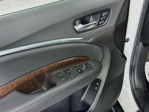 Used 2020 Acura MDX SH-AWD image 19