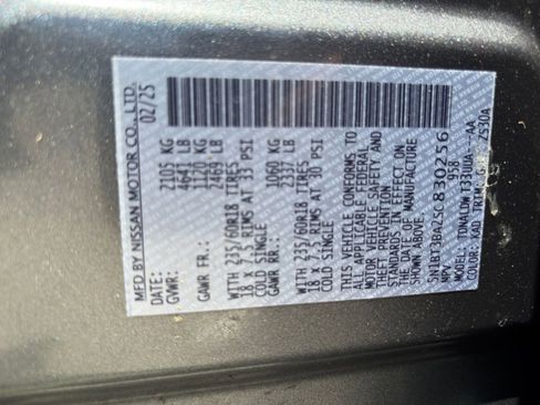 Used 2025 Nissan Rogue SV FWD image 31