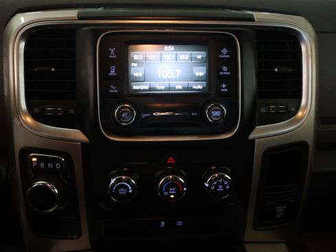 Used 2017 RAM 1500 Classic SLT RWD image 23