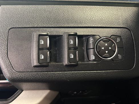 Used 2015 Ford F150 Lariat w/ Equipment Group 501A Mid image 5