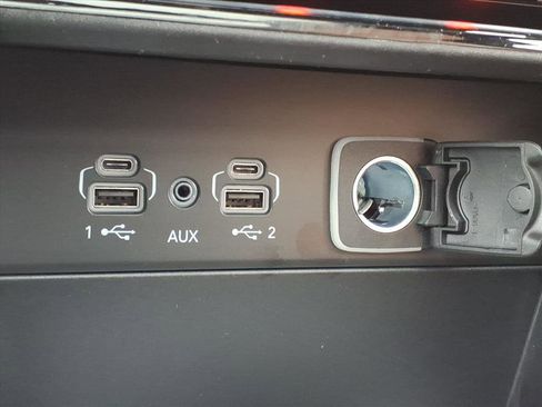 New 2025 Jeep Grand Cherokee Summit image 21