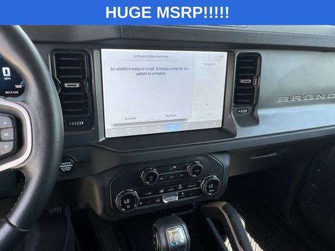 Used 2025 Ford Bronco Badlands w/ Sasquatch Package AWD/4WD image 9