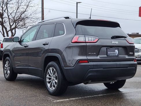 Used 2019 Jeep Cherokee Latitude Plus AWD/4WD image 8