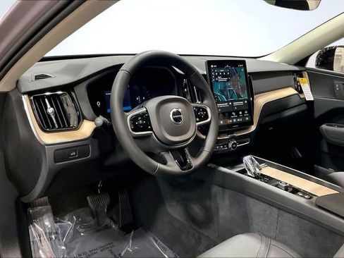 New 2026 Volvo XC60 B5 Core w/ Protection Package Premier AWD/4WD image 8