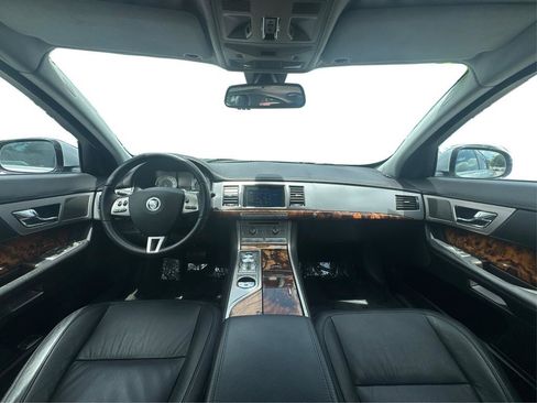 Used 2011 Jaguar XF RWD image 17