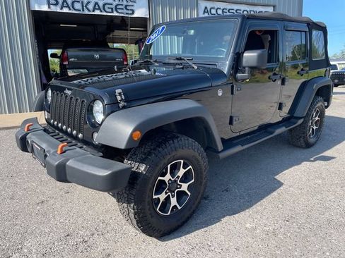 Used 2017 Jeep Wrangler Unlimited Sport w/ Quick Order Package 24S AWD/4WD image 3