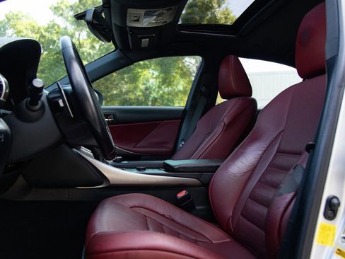 Used 2016 Lexus IS 200t RWD image 23