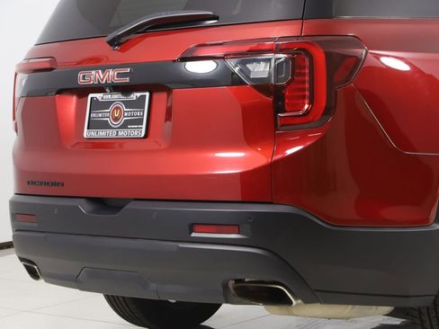 Used 2023 GMC Acadia SLT w/ Elevation Edition image 48