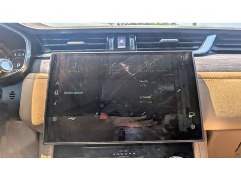 Used 2021 Jaguar F-PACE S image 27