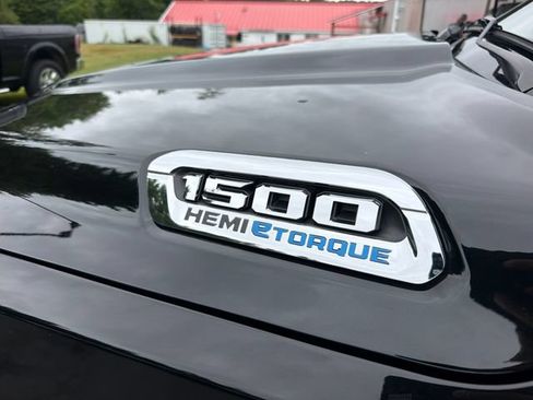 Used 2023 RAM 1500 Big Horn AWD/4WD image 9