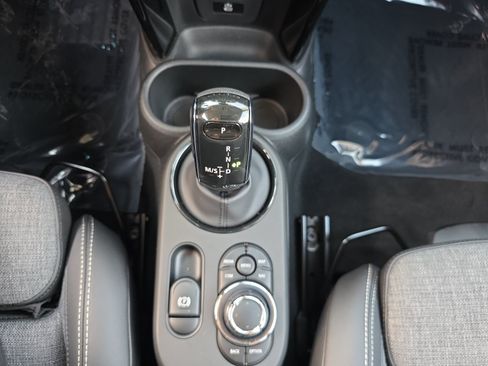 Used 2024 MINI Cooper S FWD image 11