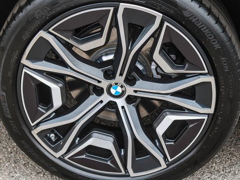 Certified 2026 BMW iX xDrive45 AWD/4WD image 11