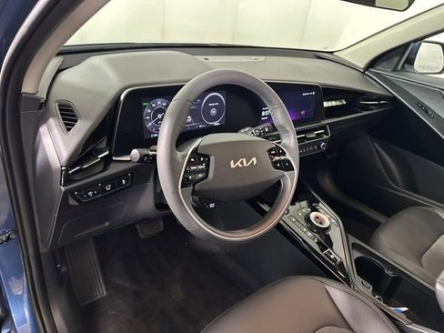 Used 2025 Kia Niro Wind w/ Wind Preserve Package FWD image 13