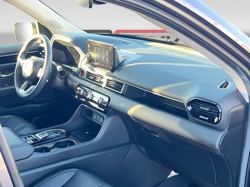 Used 2025 Honda Pilot EX-L image 29