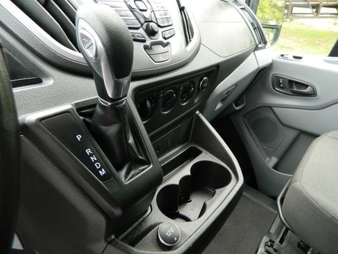 Used 2019 Ford Transit 150 XLT image 19