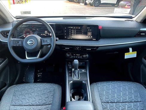 New 2026 Nissan Kicks SV image 5