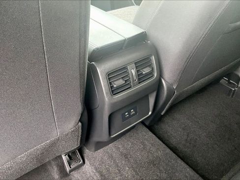 Certified 2023 Nissan Rogue SV AWD/4WD image 10