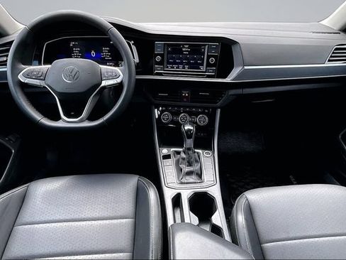 Used 2022 Volkswagen Jetta SE FWD image 7